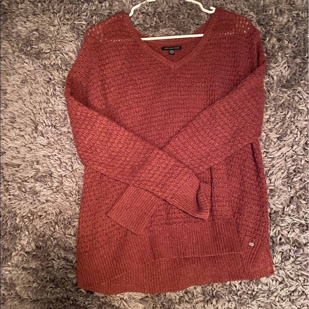 American eagle maroon v neck sweater L
